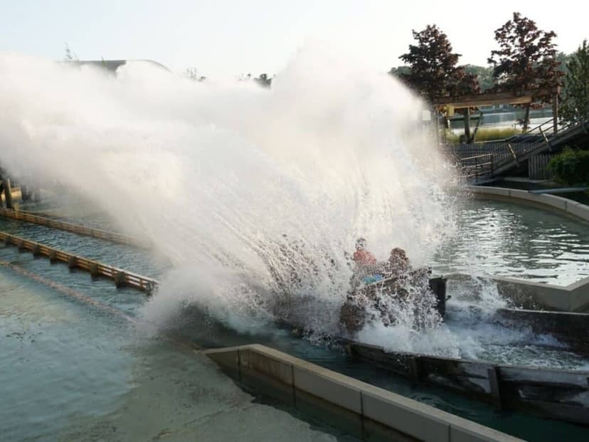 boat water sliding